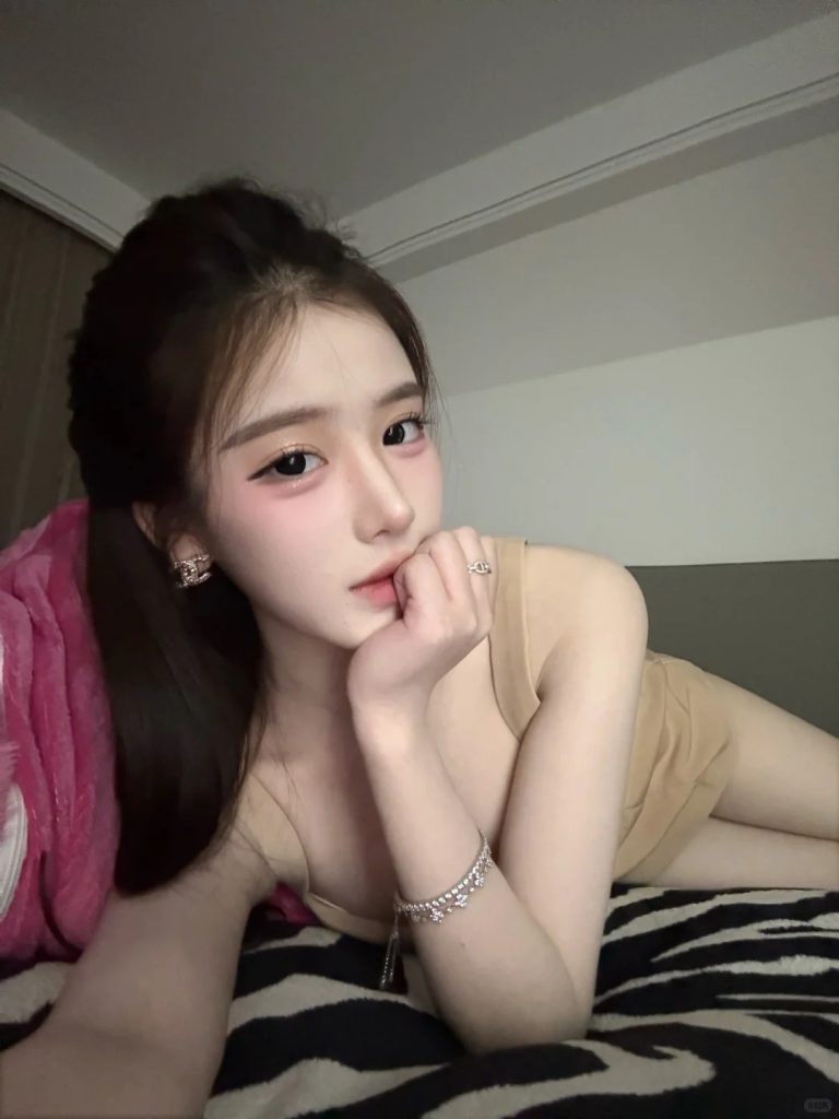 城市生活人物配图
